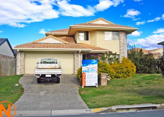 Two Storey Beauty! Picture 1