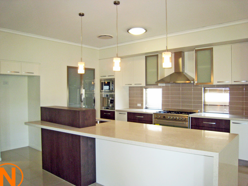 Breathtaking Residence by the Water Picture 2