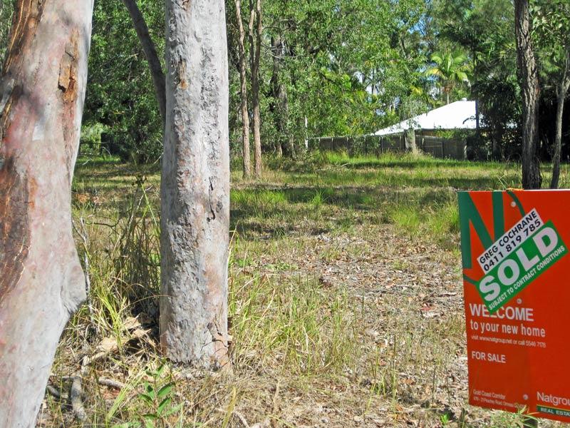 VACANT LAND Picture 1