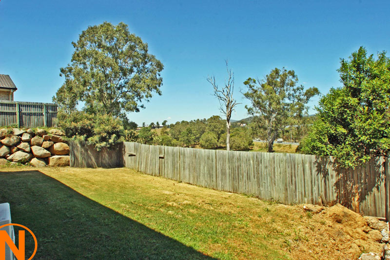 LARGE HIGHSET HOME Picture 3