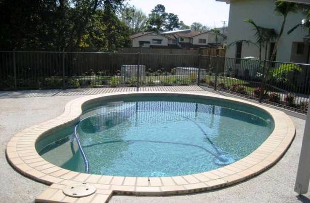 GREAT FOR SUMMER! Picture 3