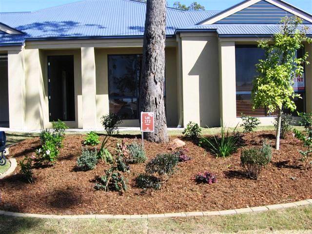 HUGE FAMILY HOME Picture 1