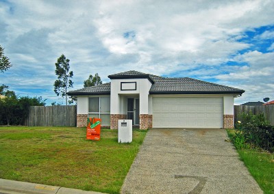 Great House with Side Access Picture