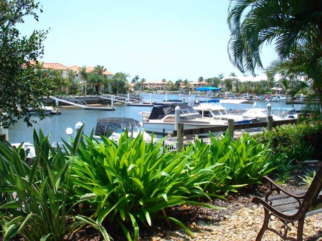 Adventure in Paradise Picture 1