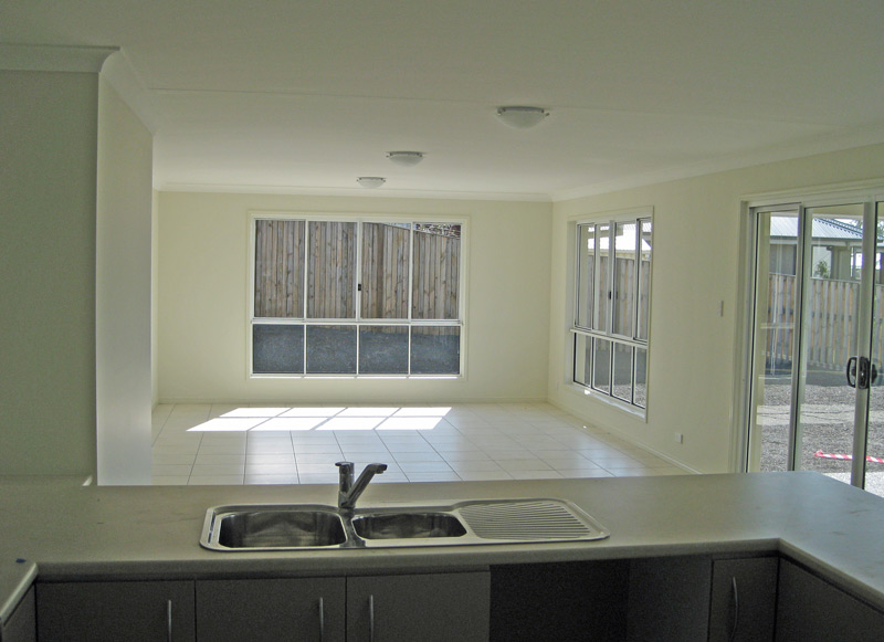 Brand New with Side Access Picture 2