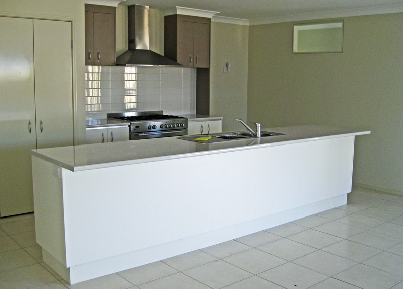 Brand New with Side Access Picture 2