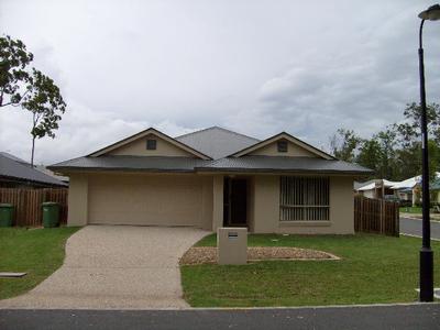 Family Home In Jacobâ??s Ridge With Corner Position Picture