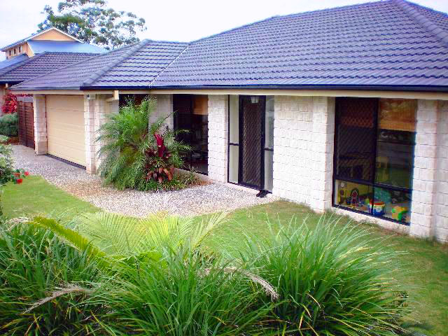 MOTIVATED SELLERS READY TO MOVE NOW Picture 2