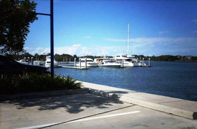 VACANT BLOCK Picture 3