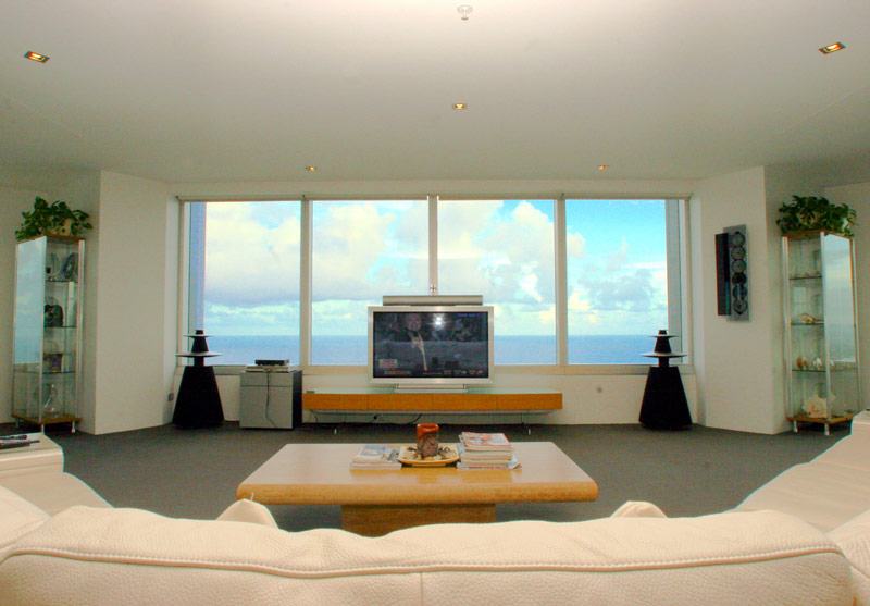 Q1 Versace Furnished Apartment Picture 2
