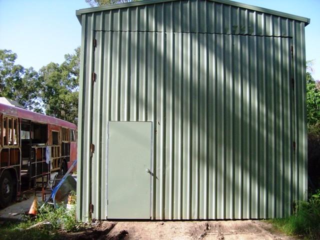 PIMPAMA ACREAGE - LARGE SHED Picture 3