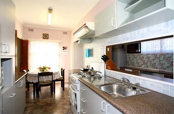 Wonderful Family Home Picture 3