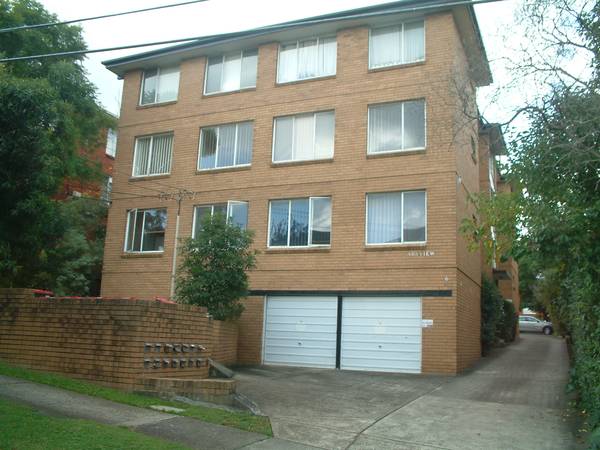 CLOSE TO NEW SHOPPING COMPLEX Picture 3