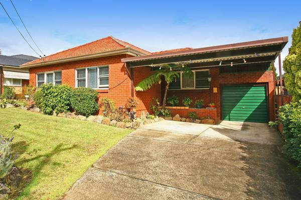 EXCELLENT VALUE Picture 1