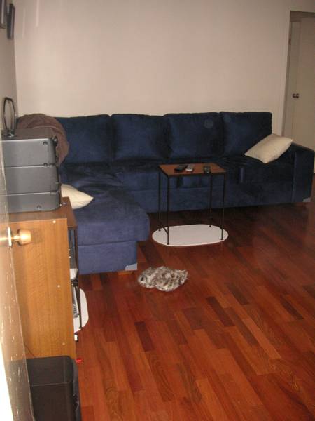 Easy Living - 2 Bedrooms walk to all. Picture