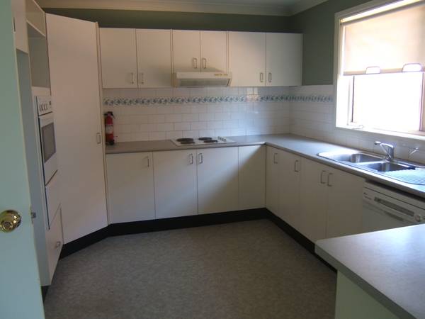 Large Family Home In a Great Location! Picture 2