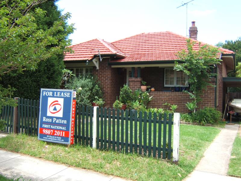 3 Bedroom, Close to Everything! Picture 3 Bedroom, Close to Everything! Picture