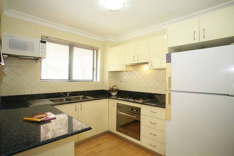 SO CONVENIENT YET SURPRISINGLY QUIET Picture 3