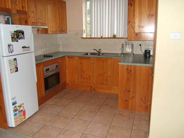 Fabulous Unit in Excellent Location! Picture 1