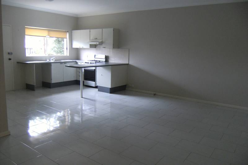 LARGE 3 BEDROOM VILLA HOME Picture 2