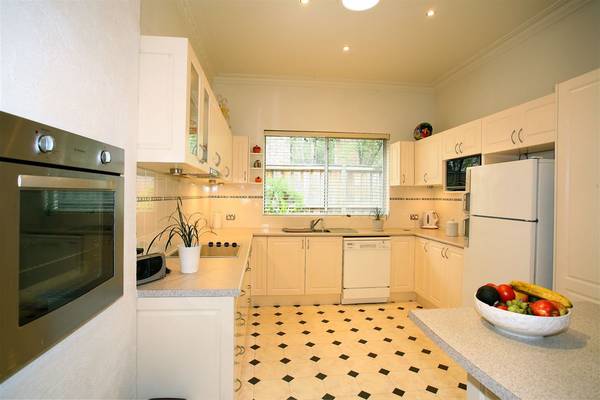 QUALITY & STYLE Picture 3