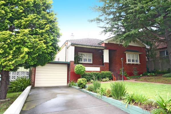 QUALITY & STYLE Picture 1