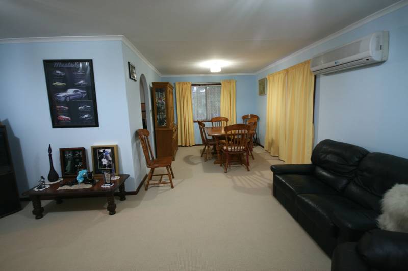 A FAMILY HOME FOR THE EXTENDED FAMILY Picture 2