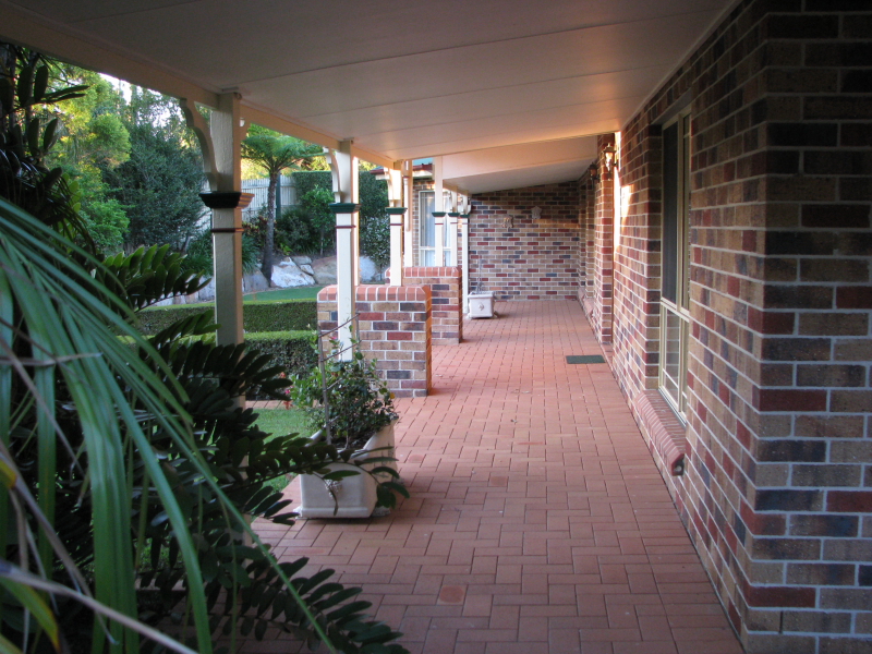 OLD WORLD CHARM - A CLASS APART Picture 2