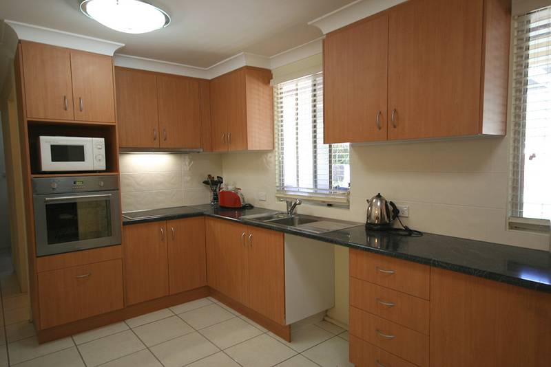 COTTAGE AT A UNIT PRICE! Picture 1