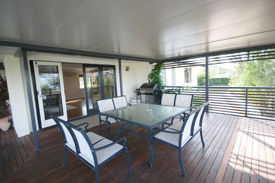 RELAX, HAVE A WINE AND DE-STRESS Picture