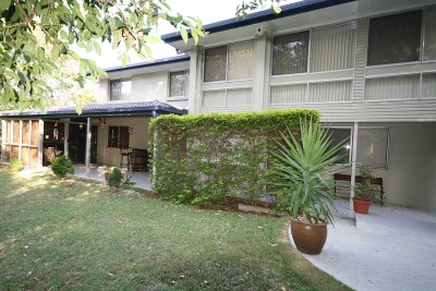 ONE AND A QUARTER ACRES IN TANAH MERAH Picture