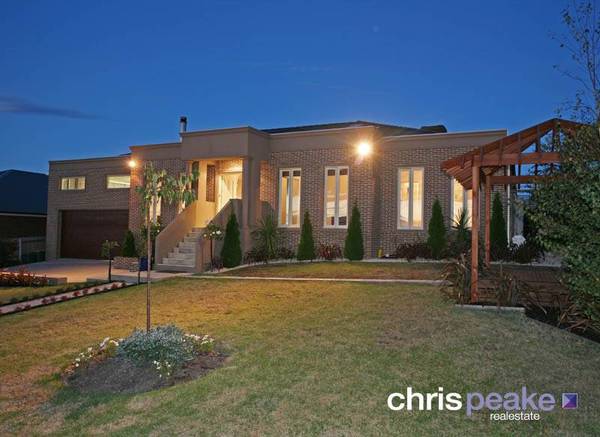 STATELY OPULENCE Picture 1