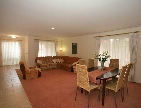 SWEETER THAN A PEACH! Picture 2