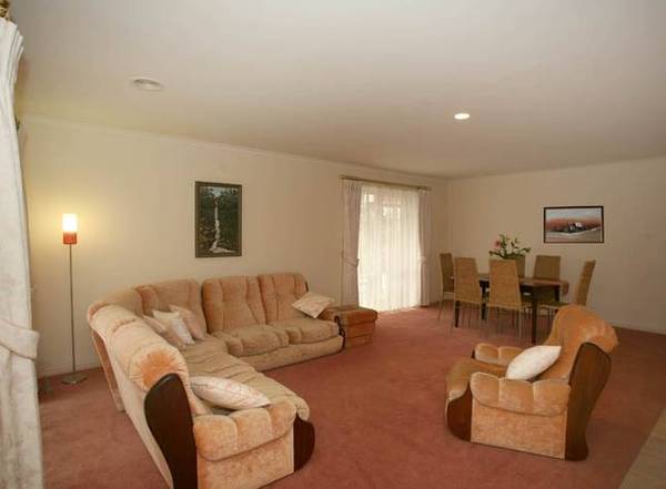 SWEETER THAN A PEACH! Picture 3