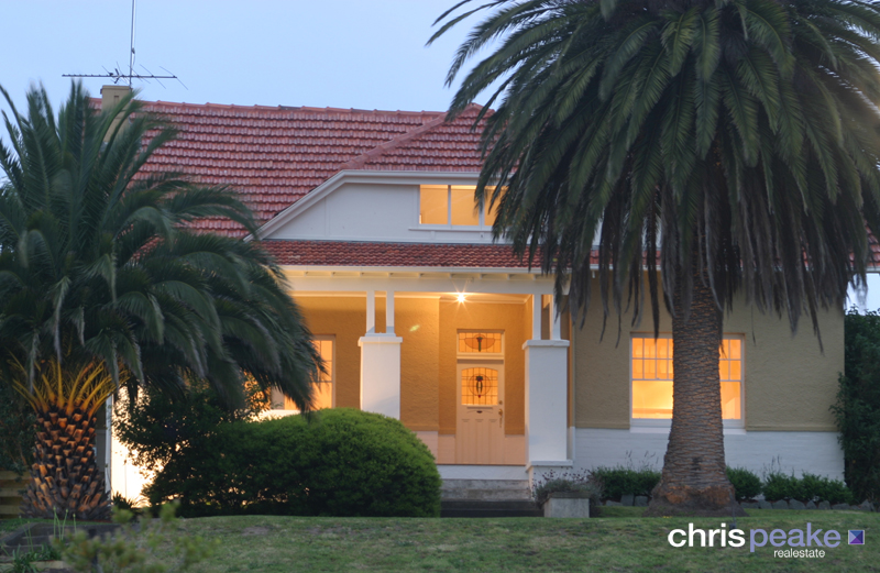 TIMELESS CHARM Picture 1