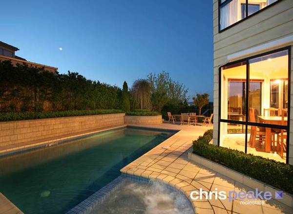 POOLSIDE LIVING ON ALMOST 1/4 ACRE Picture