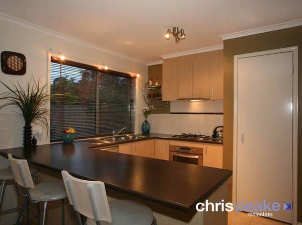 LIGHT, BRIGHT & DECEPTIVELY SPACIOUS Picture 3