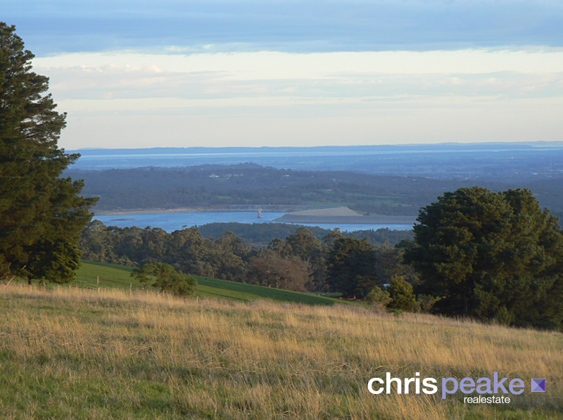 BREATHTAKING VIEWS AND PRIVACY Picture 1