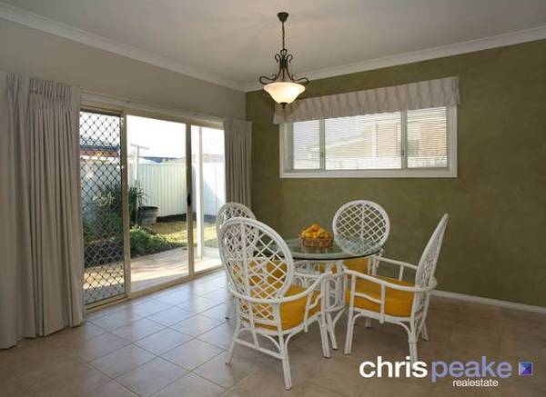 PRETTY AS A PICTURE Picture 3