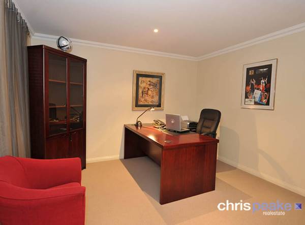 SHOWCASE OF FAMILY LUXURY Picture