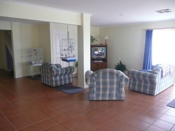 Family Home in Berwick Views Picture 3