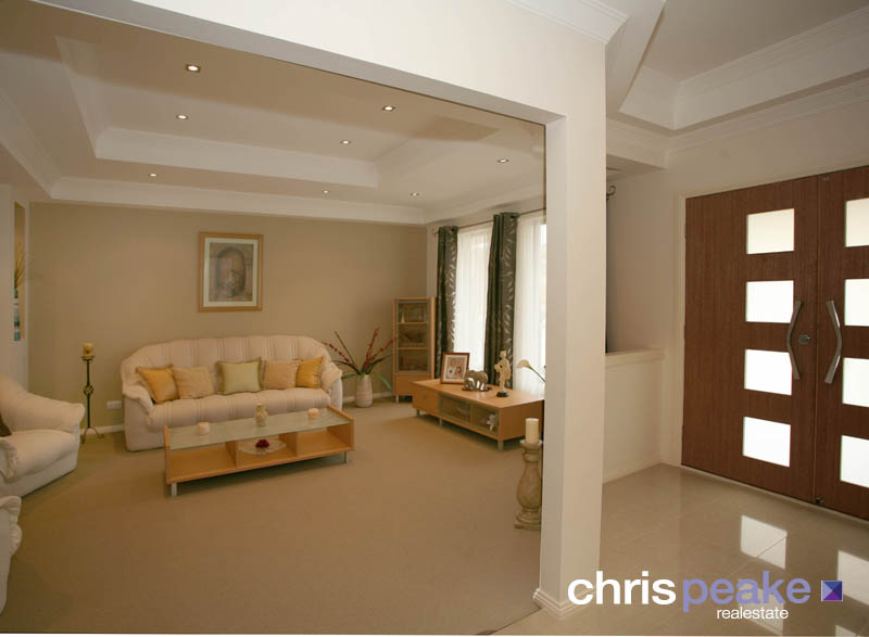 SMART AND STYLISH Picture 2