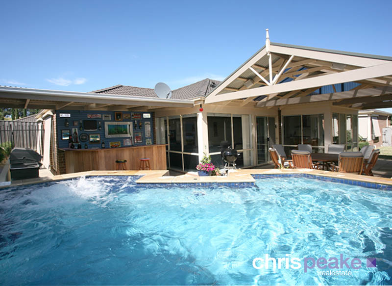 SPLASH INTO SUMMER! Picture 2