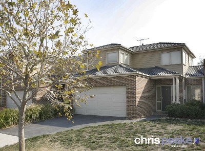 STYLISH TOWNHOUSE Picture