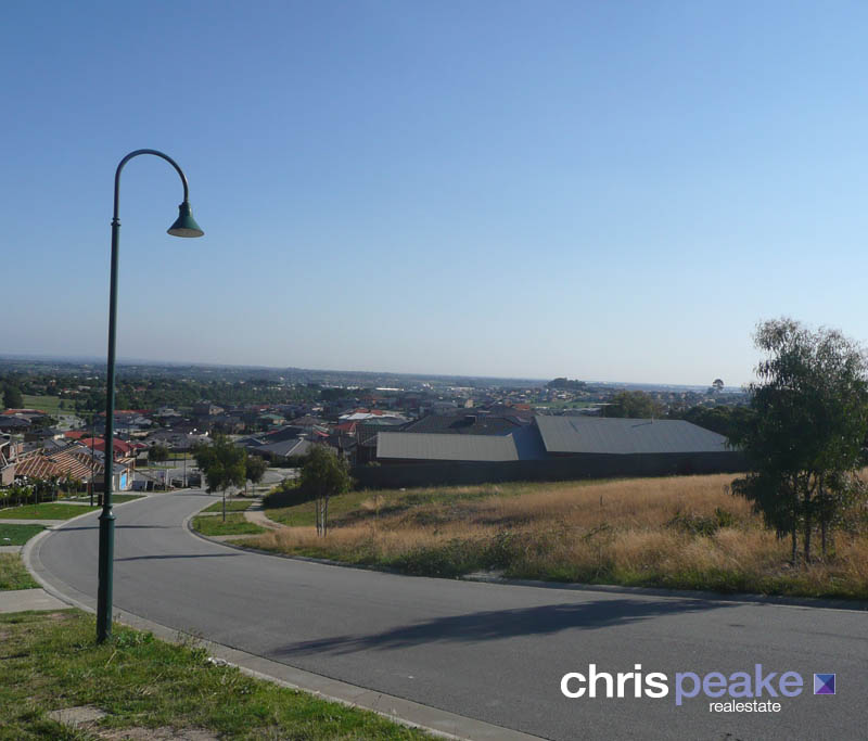 LOCATION & VIEWS!! Picture 2