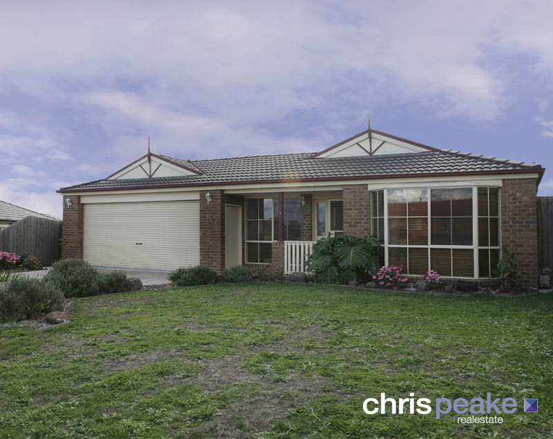 COURT LOCATION ON A HUGE BLOCK! Picture 1