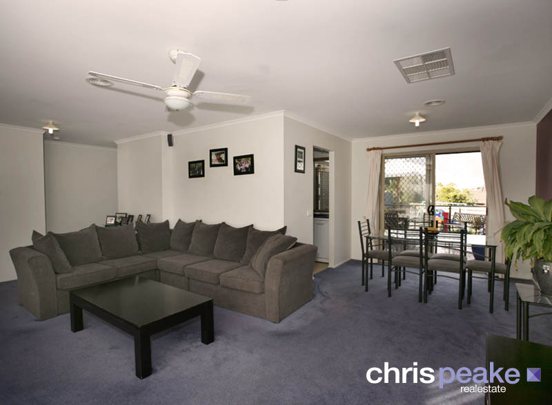 AS CUTE AS CAN BE! Picture 3