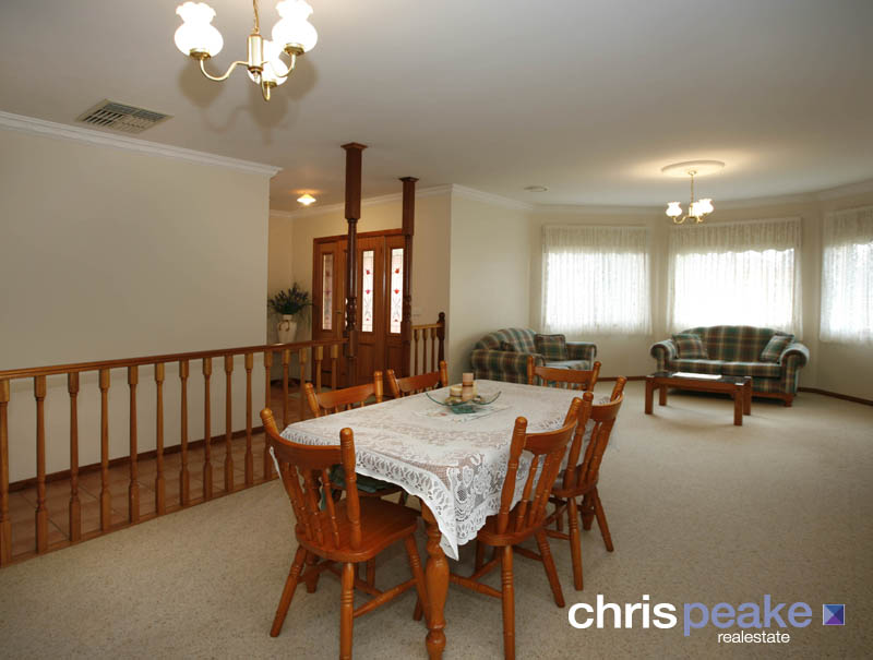 ESCAPE TO PEACE AND QUIET! Picture 3