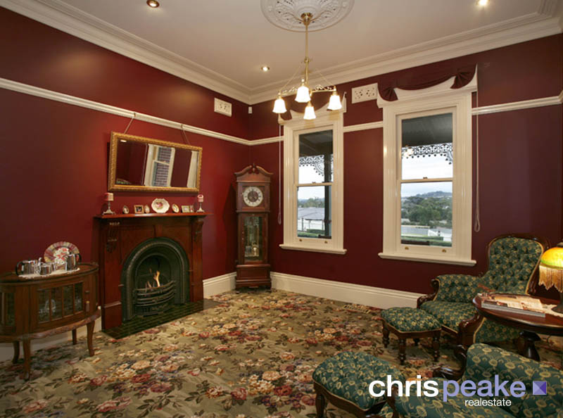 IRREPLACEABLE VICTORIAN REPLICA Picture 3