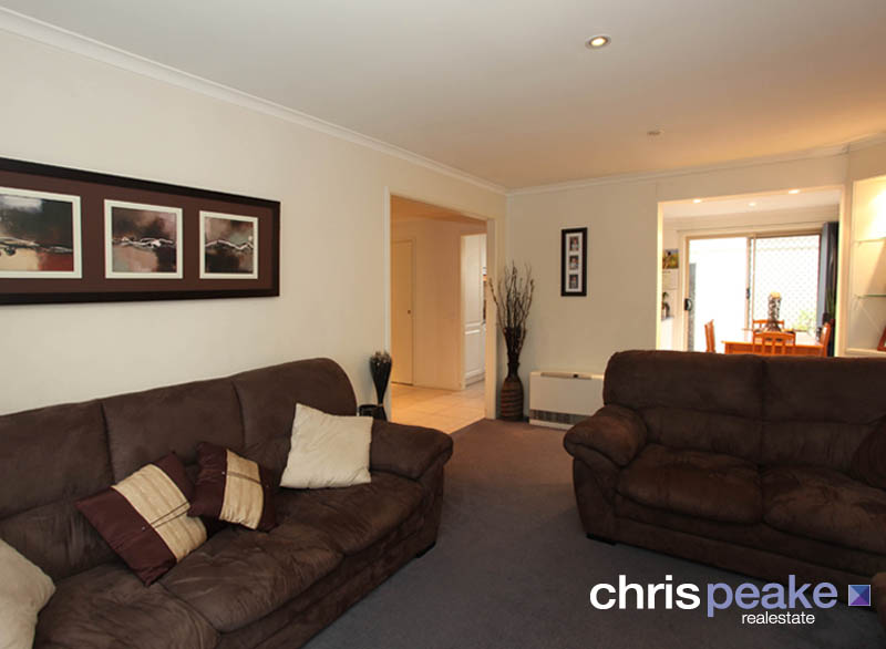 A DELIGHTFUL START Picture 3